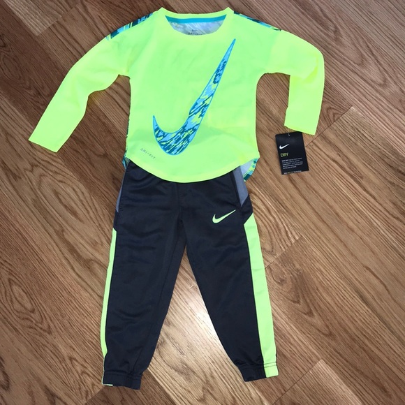 nike shirts and pants